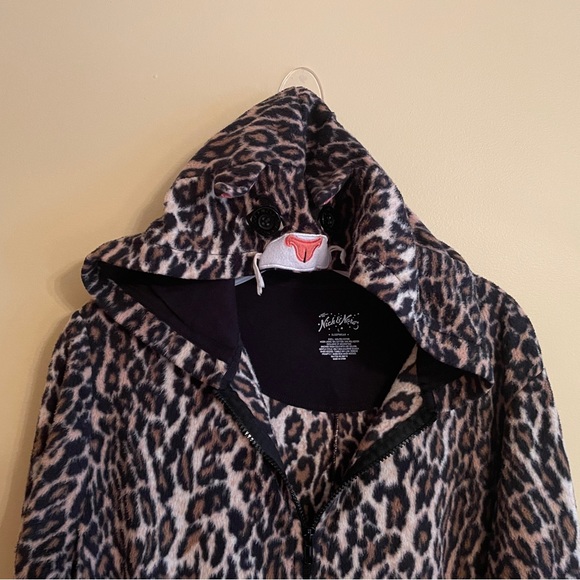 NICK & NORA Sz Medium Cheetah Print Hooded One Piece PJs Onesie Front Zip - Picture 3 of 7